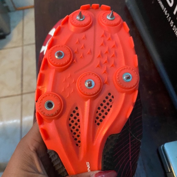 Track spikes - Picture 3 of 4